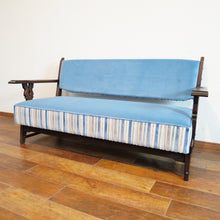 Load image into Gallery viewer, Tyrolean sofa (D)
