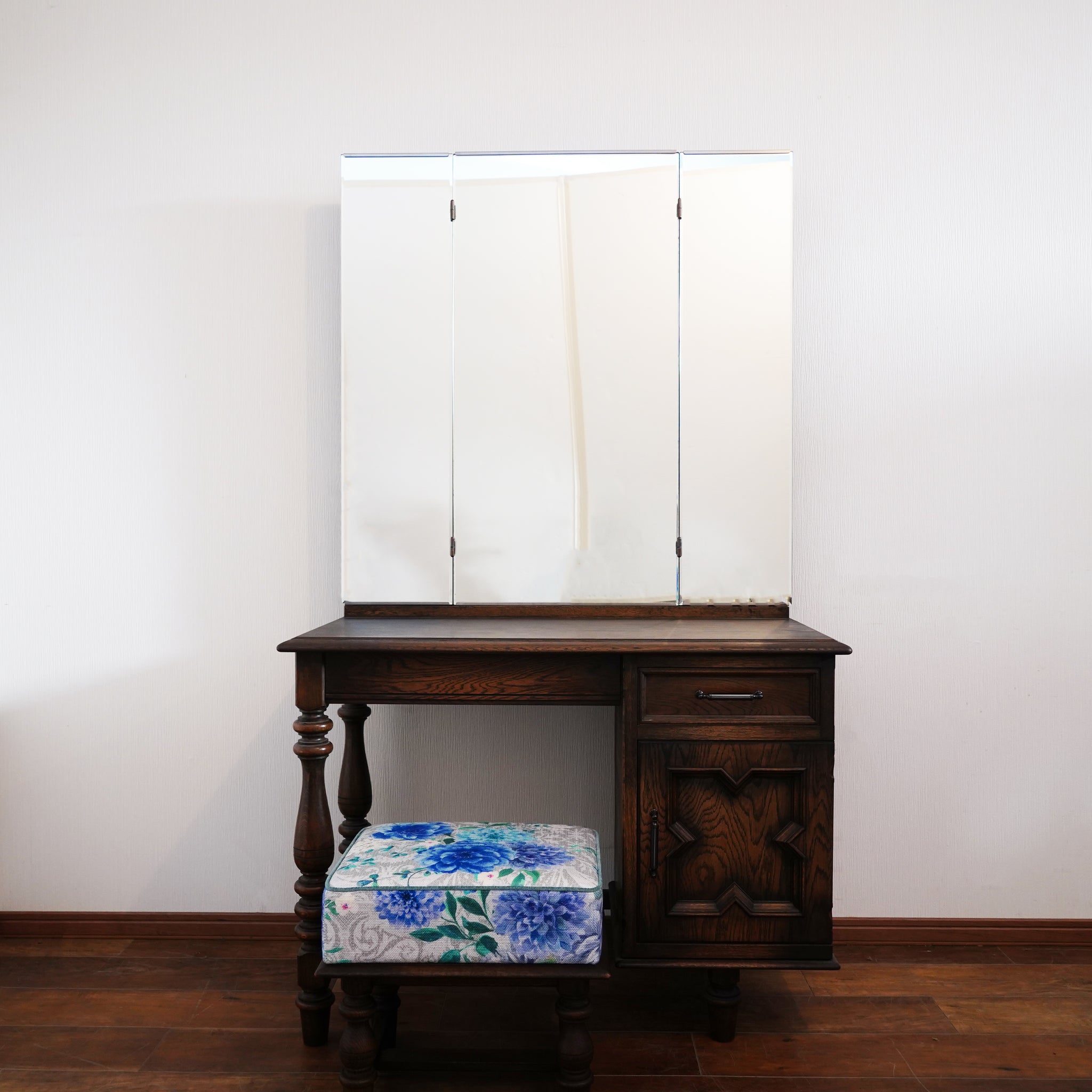 神戸家具 永田良介商店 台 サイドキャビネット サイドテーブル ナラ材