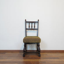 Load image into Gallery viewer, Soroban type seated small chair (B)
