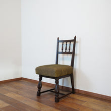 Load image into Gallery viewer, Soroban type seated small chair (B)
