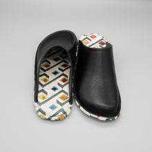 Load image into Gallery viewer, R.Nagata Slippers LB0241
