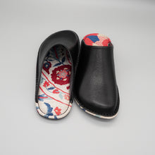 Load image into Gallery viewer, R.Nagata Slippers LB0247
