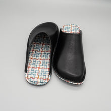 Load image into Gallery viewer, R.Nagata Slippers LB0251
