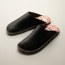 Load image into Gallery viewer, R.Nagata Slippers LB0284
