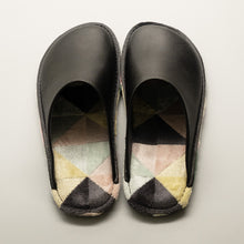 Load image into Gallery viewer, R.Nagata Slippers LB0299
