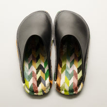 Load image into Gallery viewer, R.Nagata Slippers LB0303
