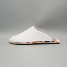 Load image into Gallery viewer, R. Nagata Slippers S LW0279
