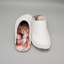 Load image into Gallery viewer, R. Nagata Slippers S LW0279
