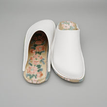Load image into Gallery viewer, R. Nagata Slippers LW0281
