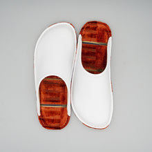 Load image into Gallery viewer, R.Nagata Slippers LW0340
