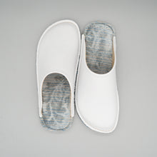 Load image into Gallery viewer, R.Nagata Slippers LW0363
