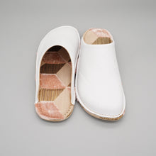 Load image into Gallery viewer, R.Nagata Slippers LW0365

