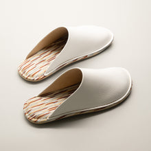 Load image into Gallery viewer, R.Nagata Slippers LW0388
