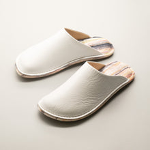 Load image into Gallery viewer, R.Nagata Slippers LW0393
