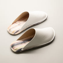 Load image into Gallery viewer, R.Nagata Slippers LW0393
