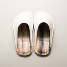 Load image into Gallery viewer, R.Nagata Slippers LW0393
