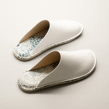 Load image into Gallery viewer, R.Nagata Slippers LW0400
