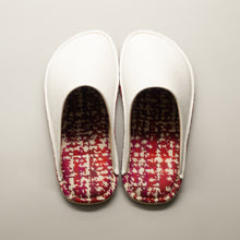 Load image into Gallery viewer, R.Nagata Slippers LW0407
