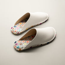 Load image into Gallery viewer, R.Nagata Slippers LW0408
