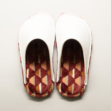 Load image into Gallery viewer, R.Nagata Slippers LW0414
