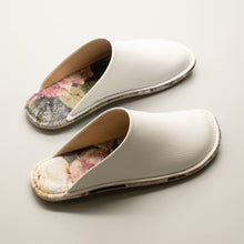 Load image into Gallery viewer, R.Nagata Slippers LW0415
