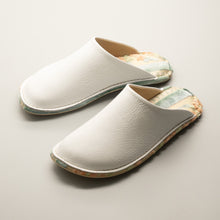 Load image into Gallery viewer, R. Nagata Slippers LW0294
