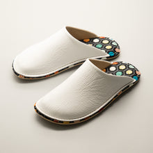 Load image into Gallery viewer, R.Nagata Slippers LW0421
