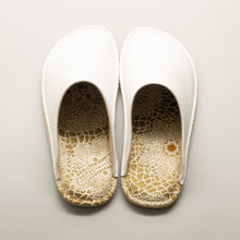 Load image into Gallery viewer, R.Nagata Slippers LW0424
