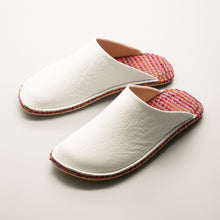 Load image into Gallery viewer, R.Nagata Slippers LW0426
