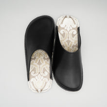 Load image into Gallery viewer, R.Nagata Slippers MB0358
