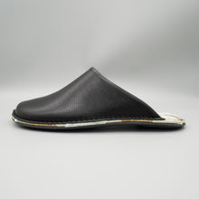 Load image into Gallery viewer, R.Nagata Slippers MB0389
