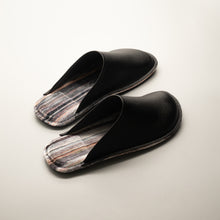 Load image into Gallery viewer, R.Nagata Slippers MB0430
