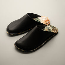 Load image into Gallery viewer, R.Nagata Slippers MB0452
