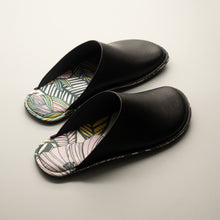 Load image into Gallery viewer, R.Nagata Slippers MB0470
