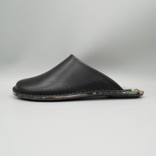 Load image into Gallery viewer, R.Nagata Slippers S MBLL0253
