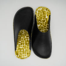 Load image into Gallery viewer, R.Nagata Slippers S MBLL0277
