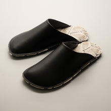 Load image into Gallery viewer, R.Nagata Slippers MBLL0352
