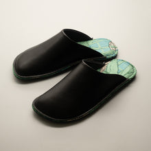 Load image into Gallery viewer, R.Nagata Slippers MBLL0377
