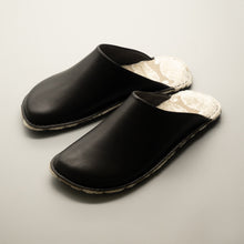 Load image into Gallery viewer, R.Nagata Slippers MBLL0400
