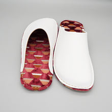 Load image into Gallery viewer, R. Nagata Slippers MW0181
