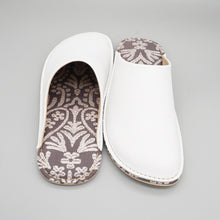 Load image into Gallery viewer, R. Nagata Slippers MW0184
