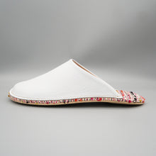 Load image into Gallery viewer, R. Nagata Slippers MW0185

