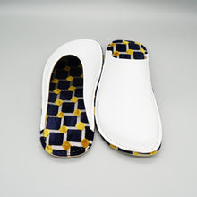 Load image into Gallery viewer, R.Nagata Slippers MW0223
