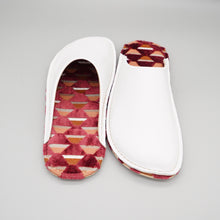 Load image into Gallery viewer, R.Nagata Slippers S MW0249
