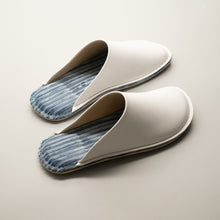 Load image into Gallery viewer, R.Nagata Slippers MW0258
