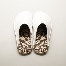 Load image into Gallery viewer, R.Nagata Slippers MW0259
