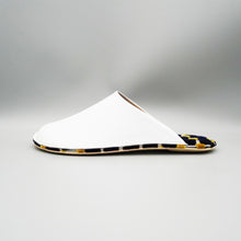 Load image into Gallery viewer, R. Nagata Slippers MWLL0023

