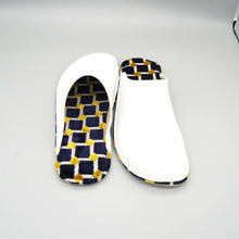 Load image into Gallery viewer, R. Nagata Slippers MWLL0023
