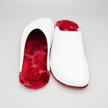 Load image into Gallery viewer, R.Nagata Slippers MWLL0081
