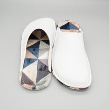 Load image into Gallery viewer, R.Nagata Slippers MWLL0083
